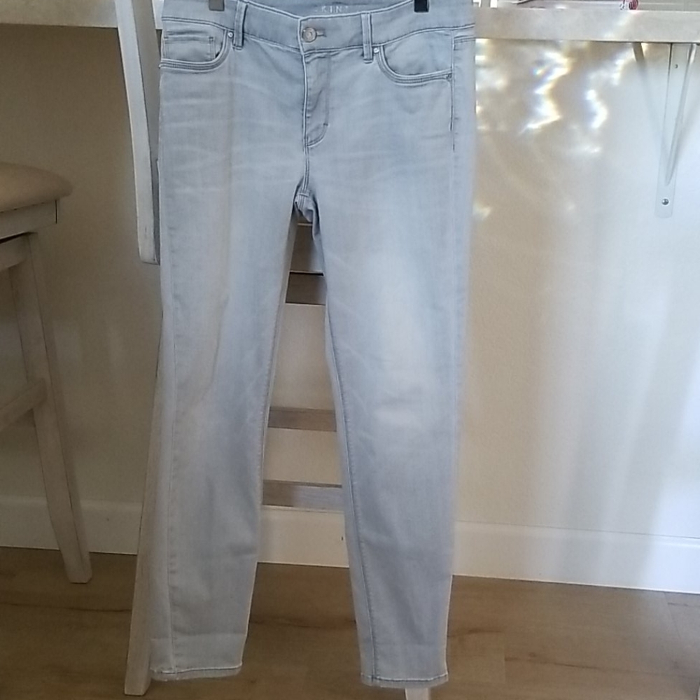 WHBM skinny ankle jeans